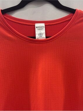 Athleta Coral Perforated Workout Tee